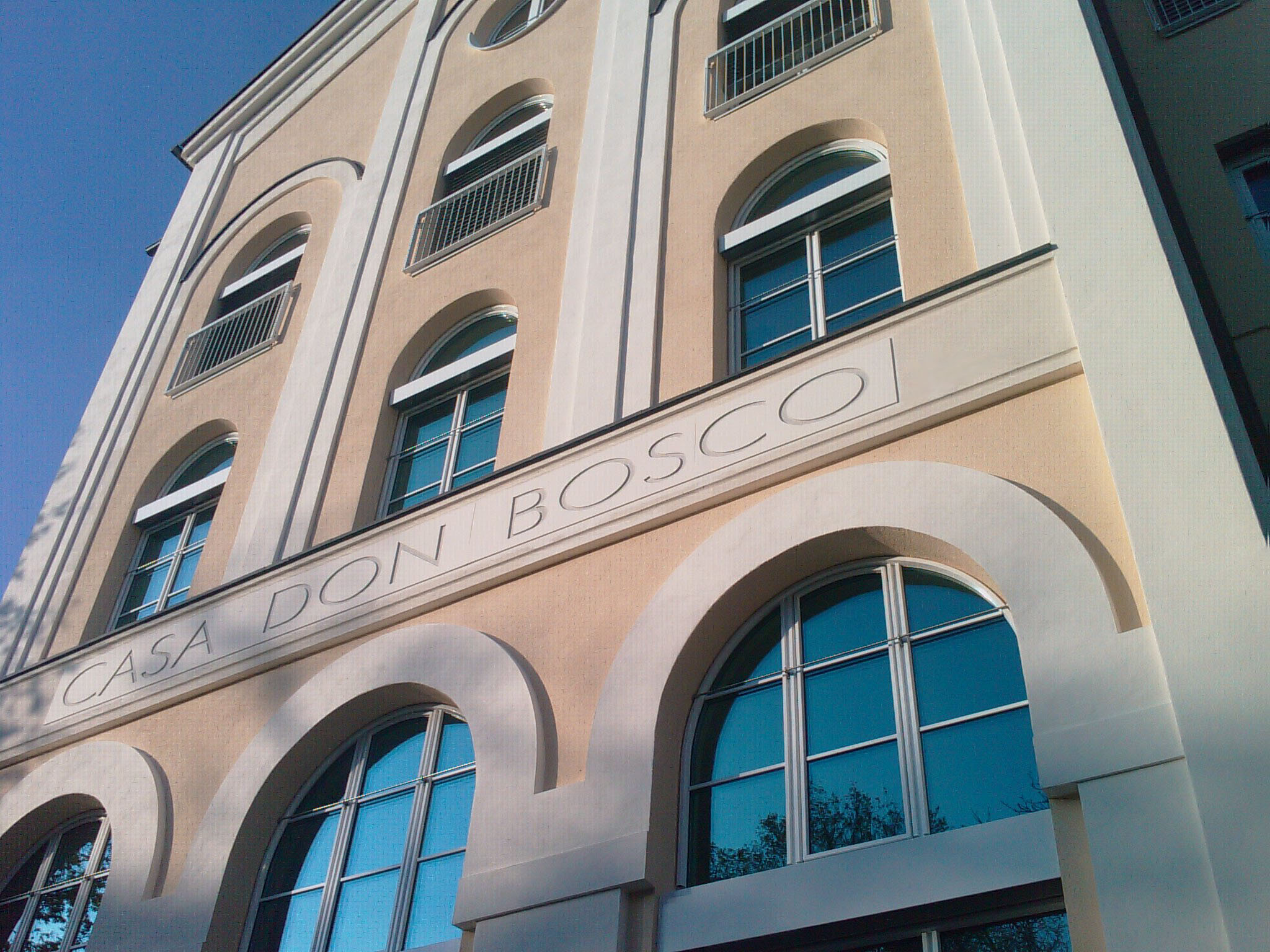 1 strassenfassade
